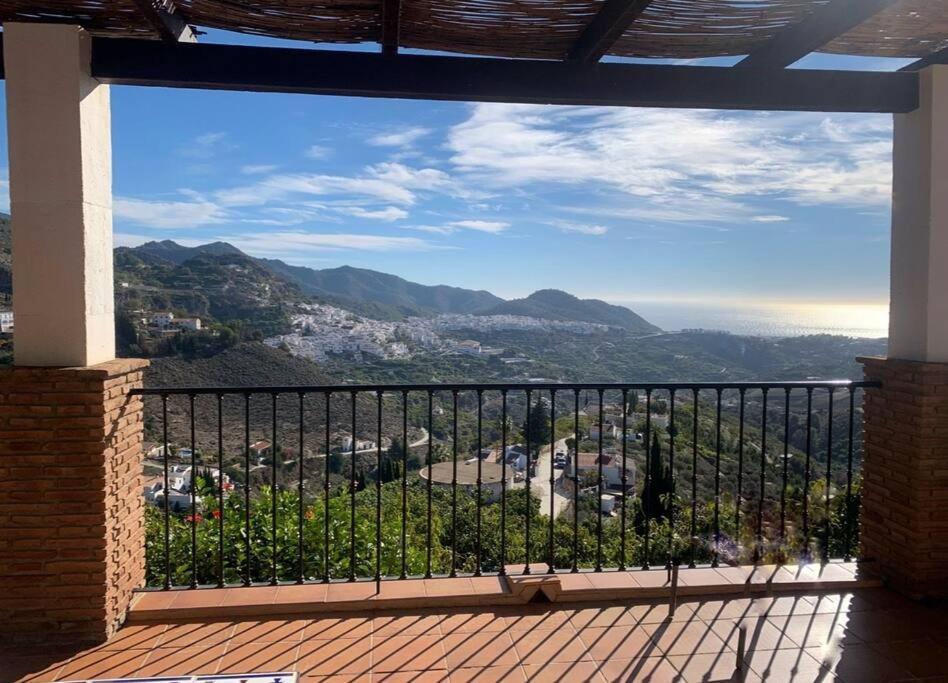 Villa En Frigiliana Con Piscina, Jacuzzi Y Espectaculares Vistas المظهر الخارجي الصورة