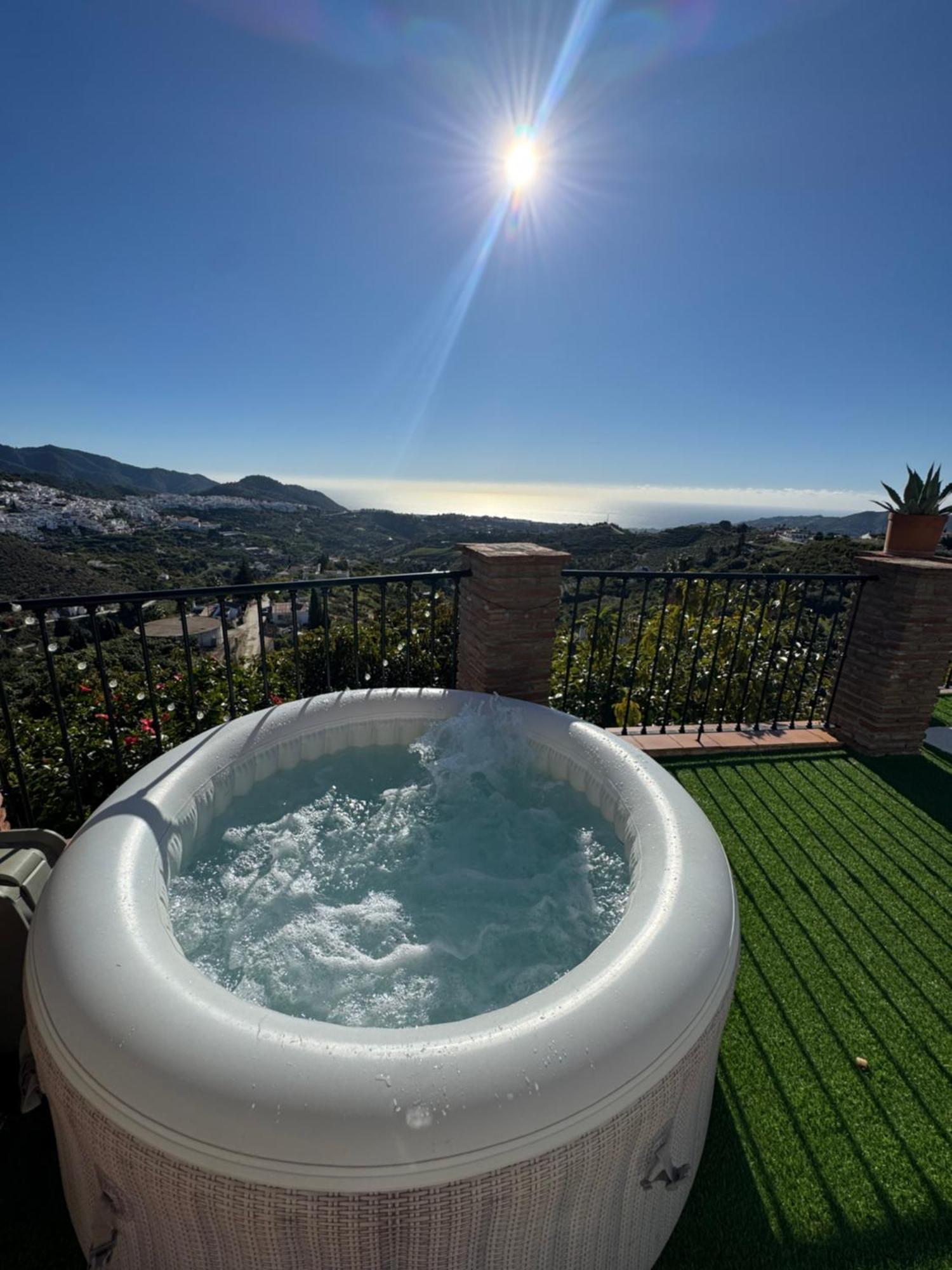 Villa En Frigiliana Con Piscina, Jacuzzi Y Espectaculares Vistas المظهر الخارجي الصورة