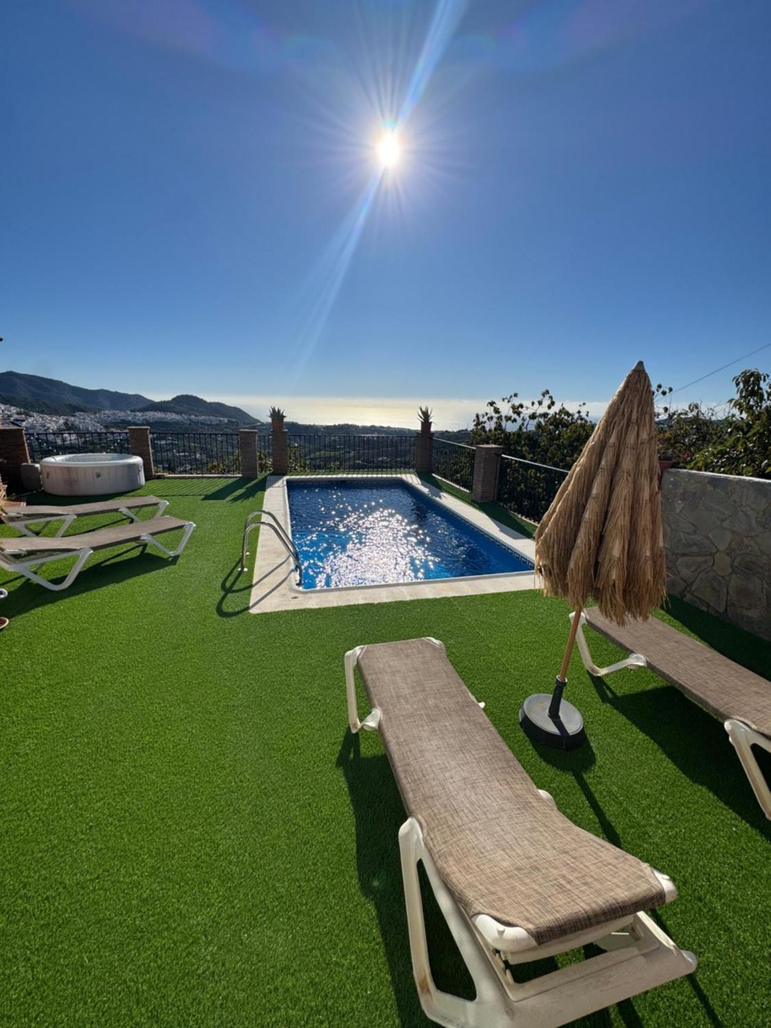 Villa En Frigiliana Con Piscina, Jacuzzi Y Espectaculares Vistas المظهر الخارجي الصورة
