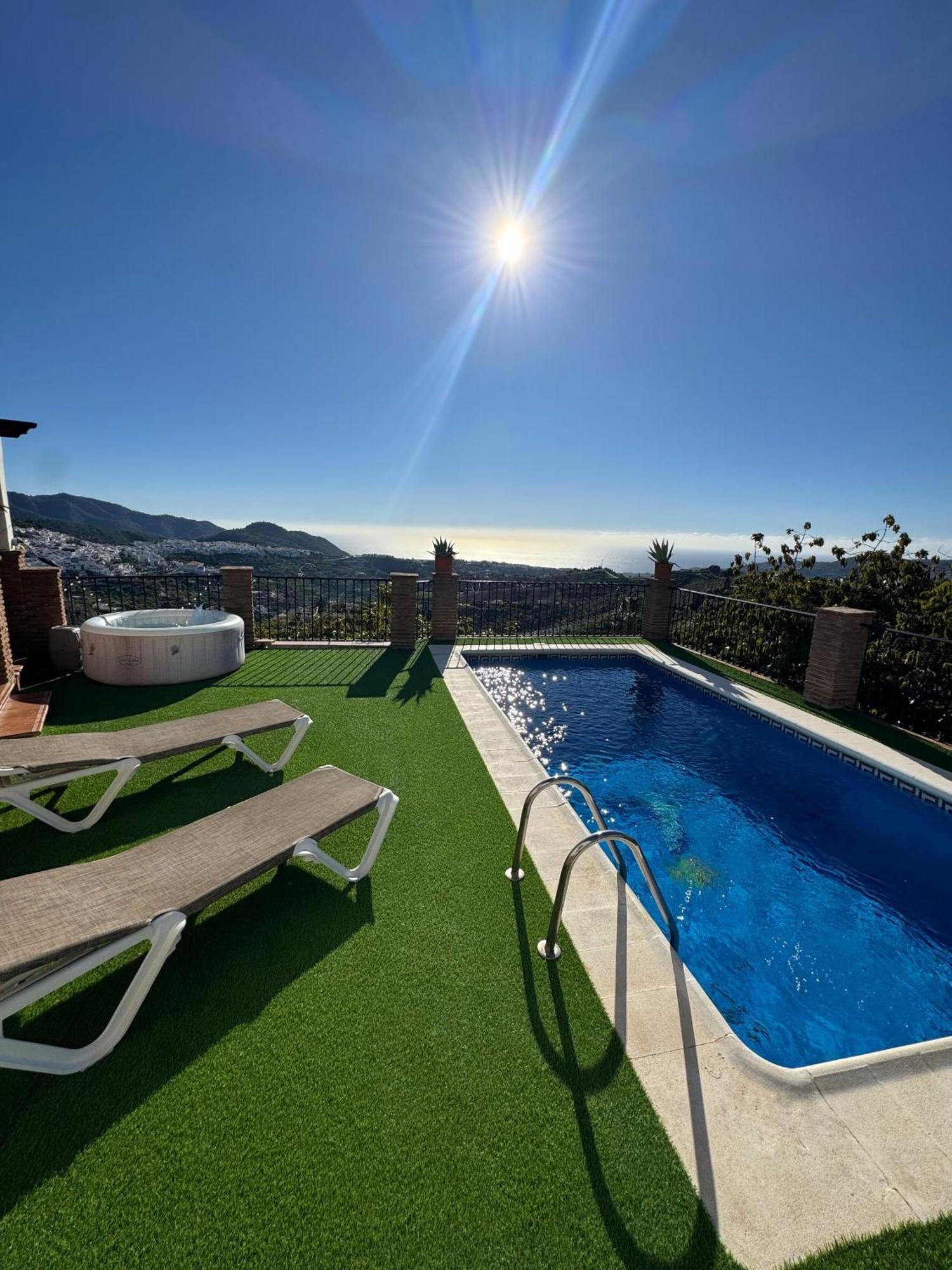 Villa En Frigiliana Con Piscina, Jacuzzi Y Espectaculares Vistas المظهر الخارجي الصورة